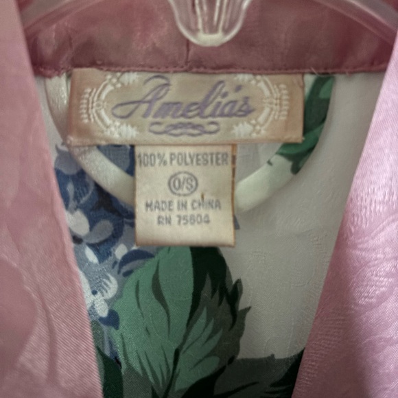 Amelia’s wrap floral robe one size fits all - Picture 2 of 2